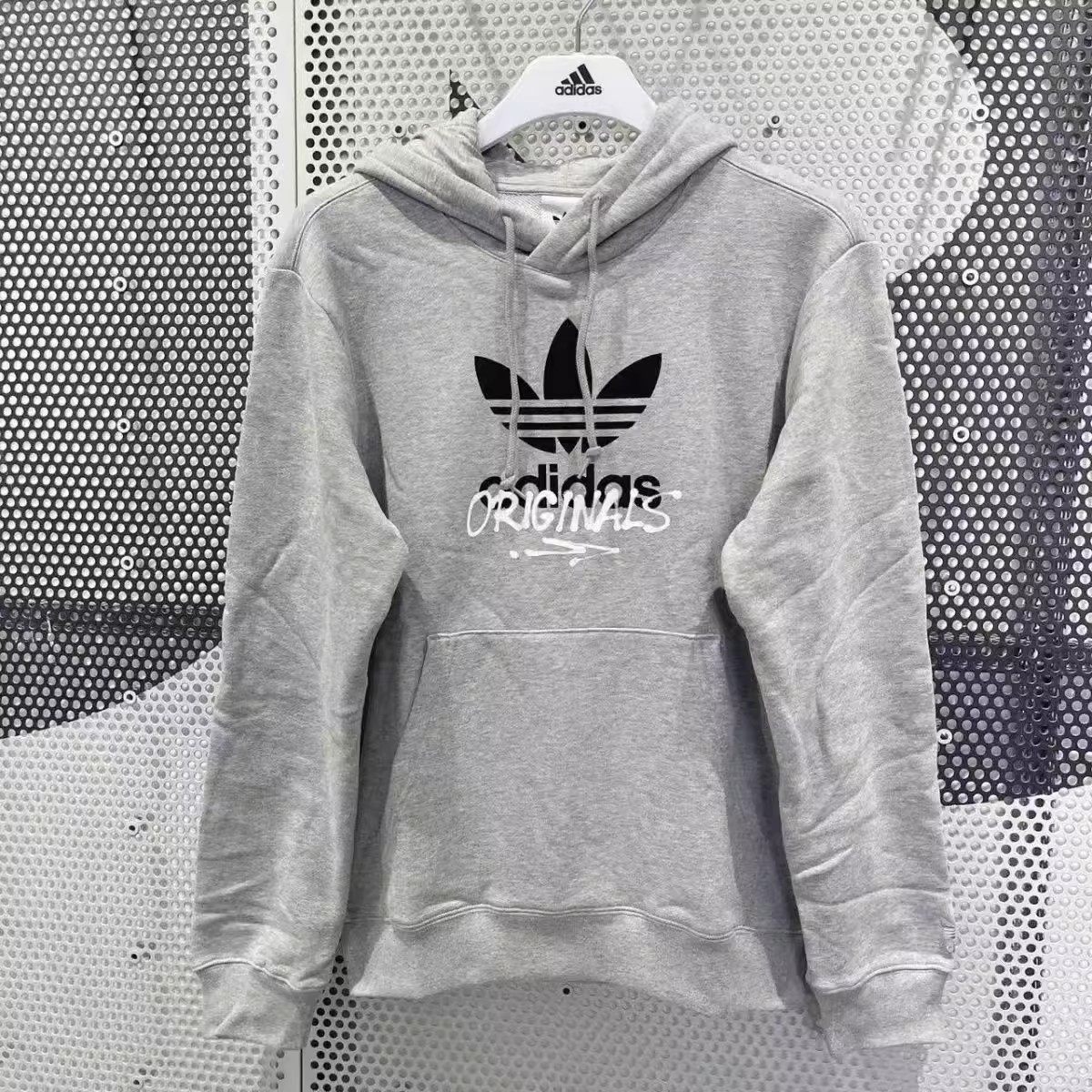 线圈厚度透气保暖卫衣