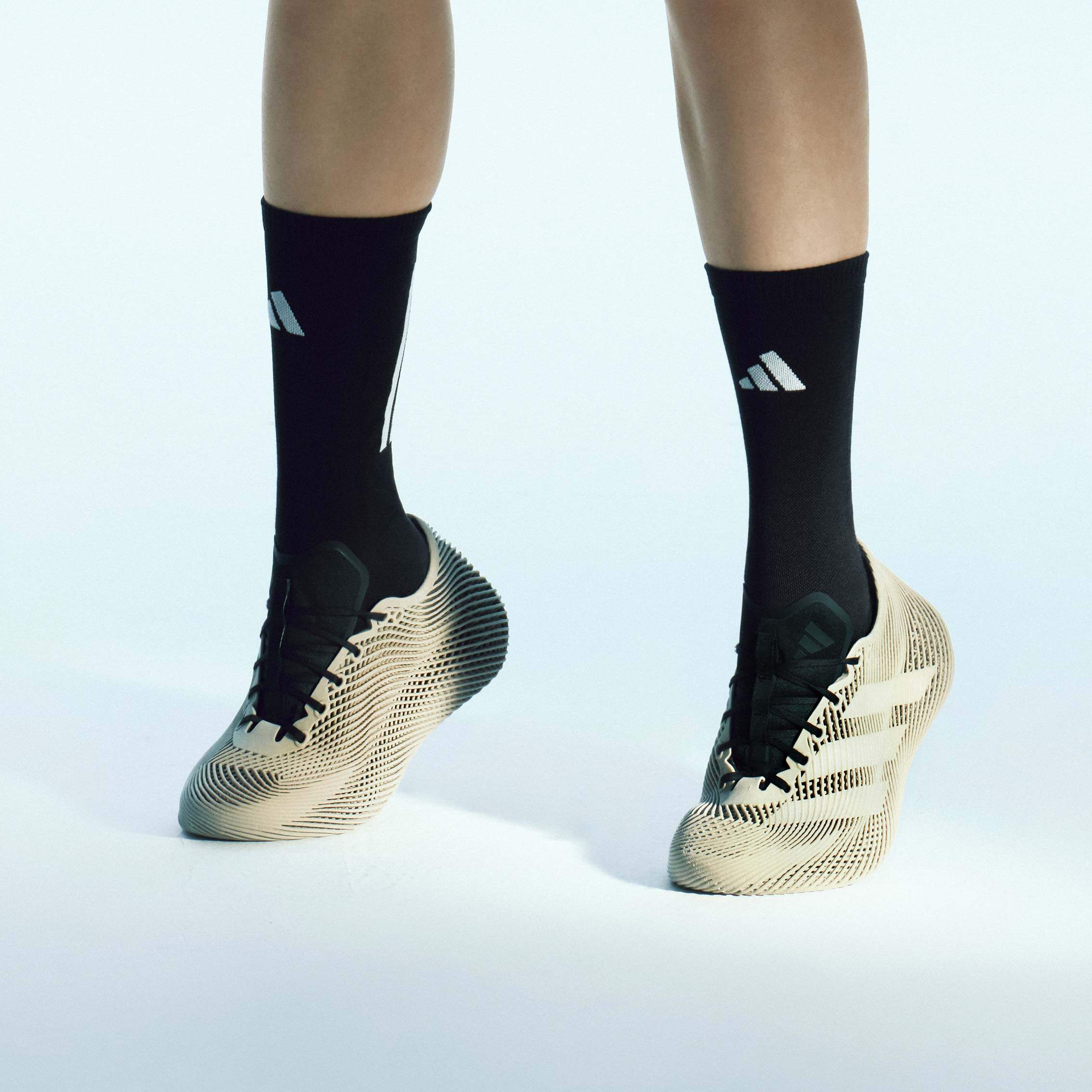 adidas阿迪达斯鞋清风鞋风巢男女CLIMACOOL透气舒爽运动鞋KJ8966