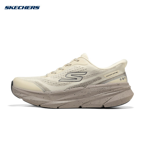 SKECHERS(斯凯奇)（新品）2026冬男跑步鞋 221227-OFWT