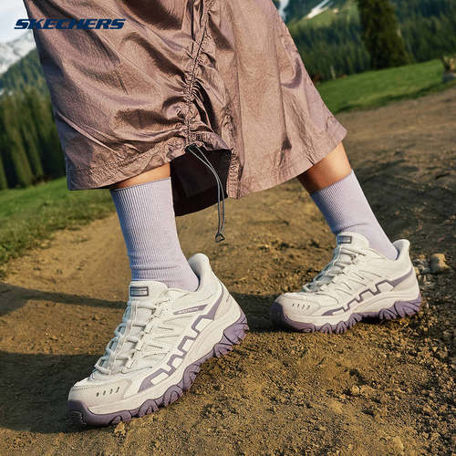 Skechers斯凯奇女闪穿出行户外鞋舒适耐磨登山徒步鞋 180334/PRMT