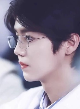 明星同款无螺丝太阳镜男女休闲百搭金丝细边港风小框墨镜防紫外线