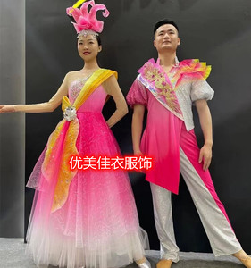 舞台刀具：舞者与灯光交织的艺术之光