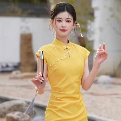 2025新中式女装国风柠檬黄连衣裙精致气质绝美收腰改良旗袍夏季