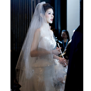 张予曦同款 绝美星空头纱新娘主婚纱超闪高级感大拖尾影楼拍照道具