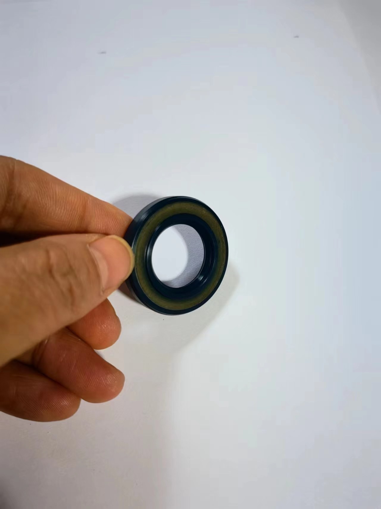 20-35-5.3/4.1 巨鹿德美汇 高压旋转油封 橡胶油封20*35*5.3/4.1