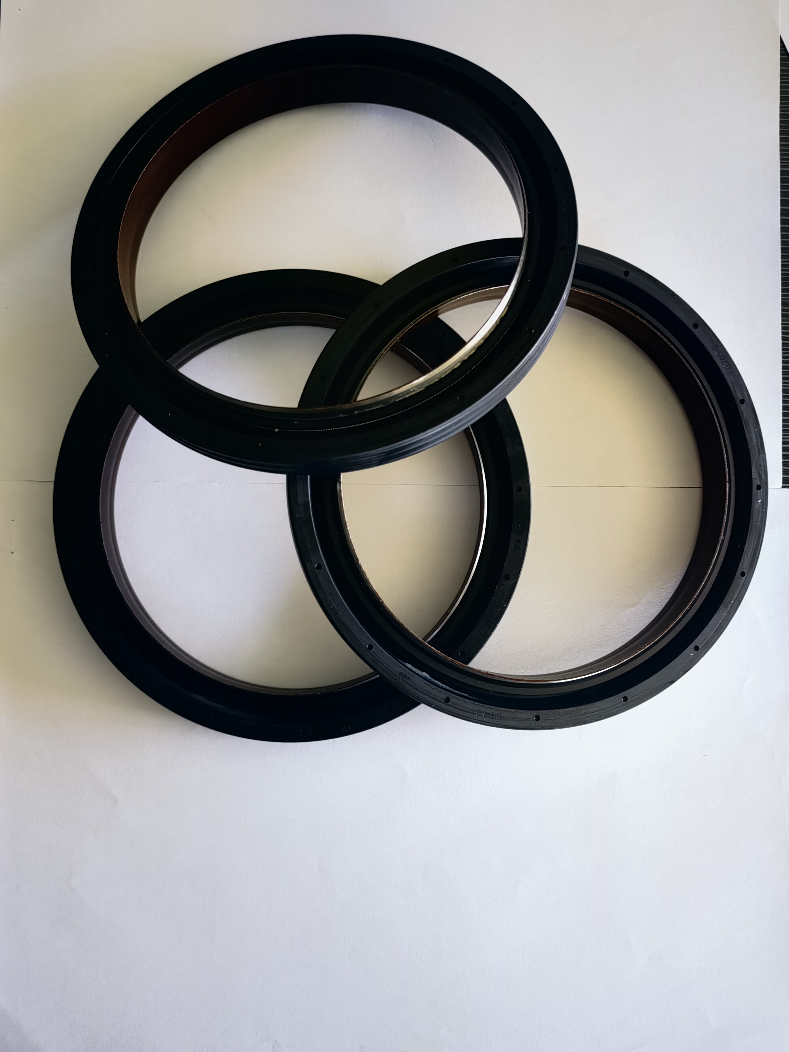 奔驰泵车油封135*170*18-NBR