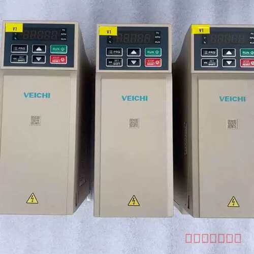 议价变频器 AC310-T3-1R5G/2R2P-B 1.5维修