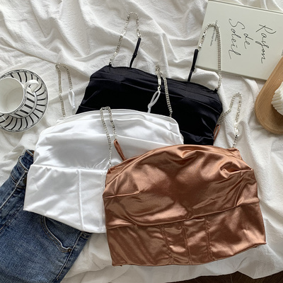 带胸垫缎面吊带短款外穿打底衫