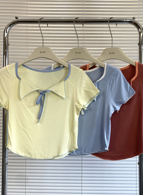 辣妹黄色方领正肩短袖T恤女设计感小众夏季短款修身绑带撞色上衣