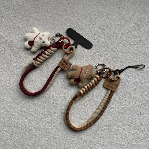 潮品可爱小熊手机壳垫片挂绳手工编织手腕挂件钥匙扣包包挂饰礼物