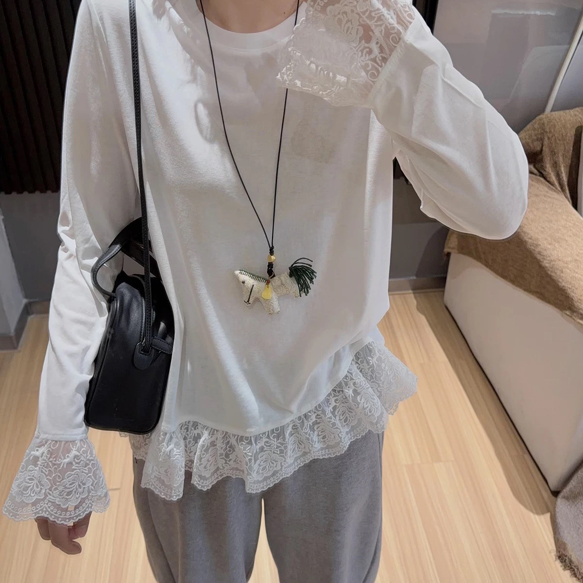 花边长袖T恤2026早春新款洋气宽松圆领上衣长袖T恤30738#,女装/女士精品,毛针织衫,淘宝优惠券,粉丝福利购,淘宝优惠卷