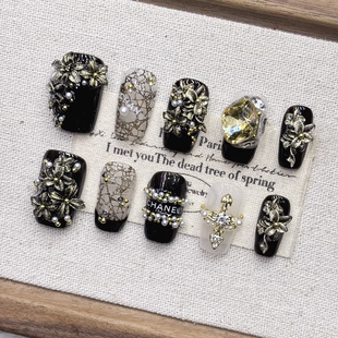 暗黑浮雕秋冬小红书同款纯手工穿戴甲高级感显白小香风短款中杏仁