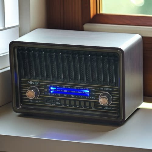出日韩复古收音机台式夜光灯调频中波短波收音机蓝牙插卡音箱充电