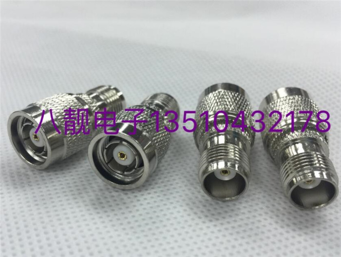 RP-TNC-JK【TNC公对母反接双孔转接头】射频同轴信号连接器
 我们是实体店，产品均为实物拍摄。本店所有产品价格不含税，如需发票需交相应的税点，有普通发票和增埴税发票。默认普通发票（税点5%），也可免费提供盖章的收款收据。——（发票不参与售后）