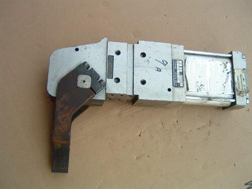 拆机德国进口TUNKERS机械手配件气缸V637 A00 T12/45-135