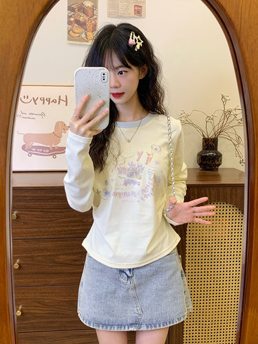 涂鸦卡通拼色打底衫长袖T恤女