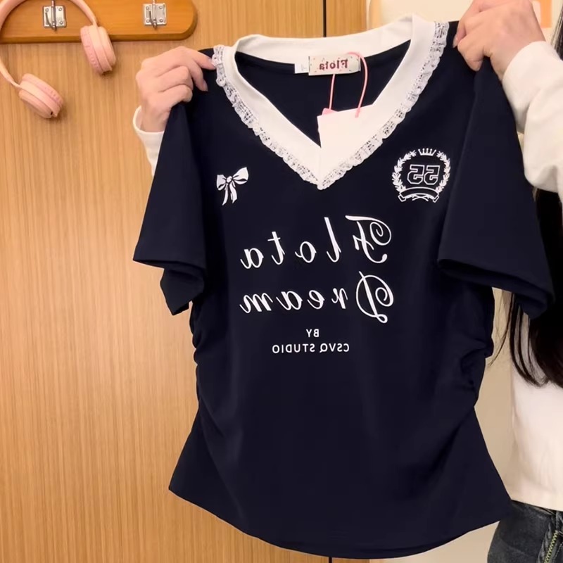 美式字母蕾丝V领正肩短袖T恤女