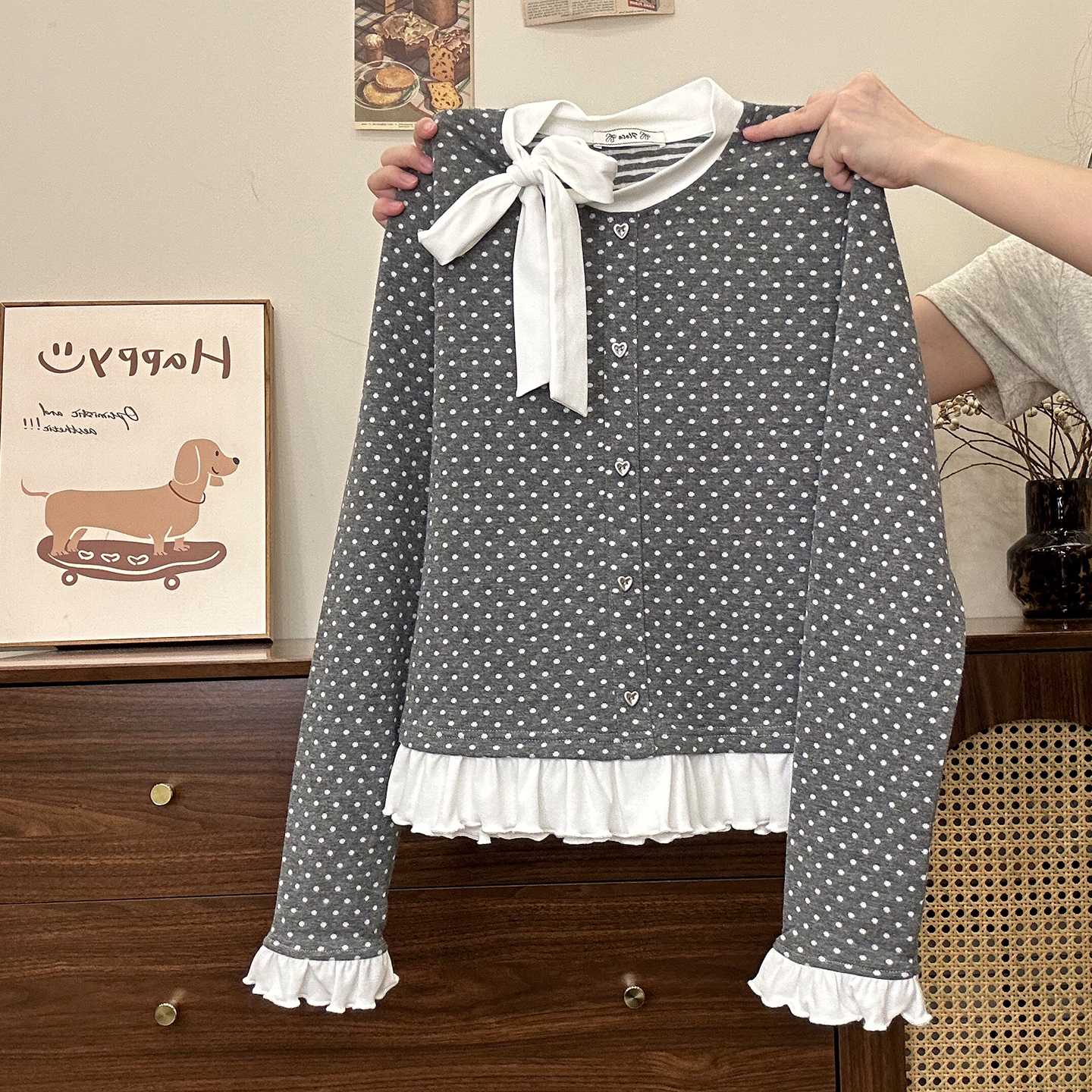 满印波点绑带荷叶边长袖上衣女