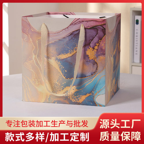 手提牛皮纸袋衣服外包装