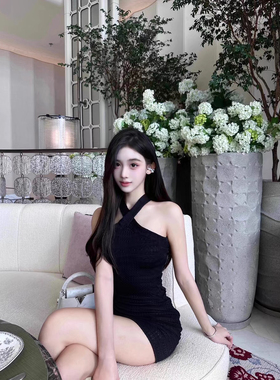 JYINLOVE原创特殊纹理面料针织弹力挂脖交叉连衣裙包臀裙