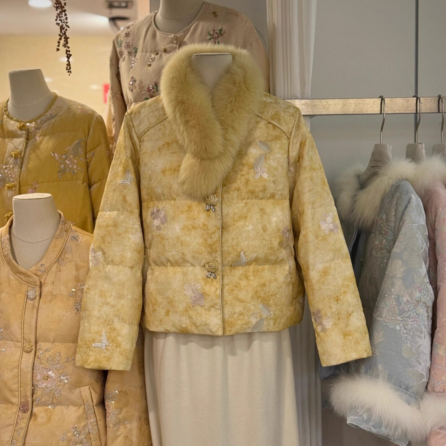 新中式轻国风晕染提花羽绒服女