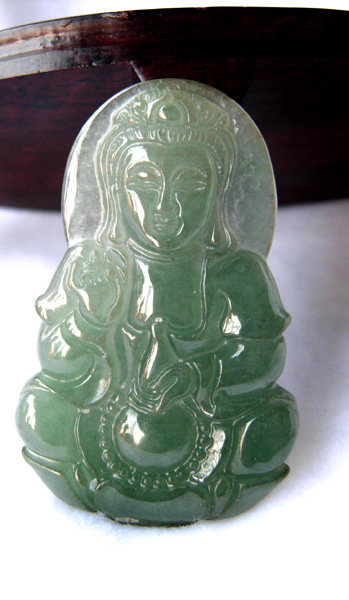 【聚宝阁】翡翠老坑A货浅油青冰种大观音  挂件