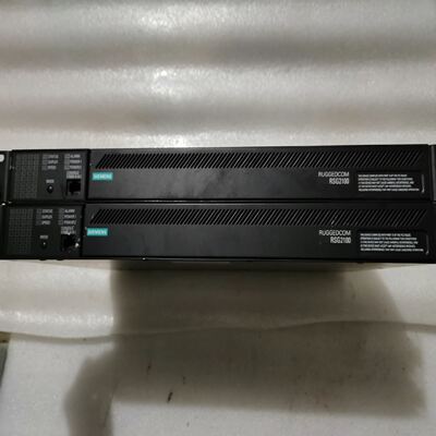 交换器RSG2100NC-R-RM还剩一台，上电如图
