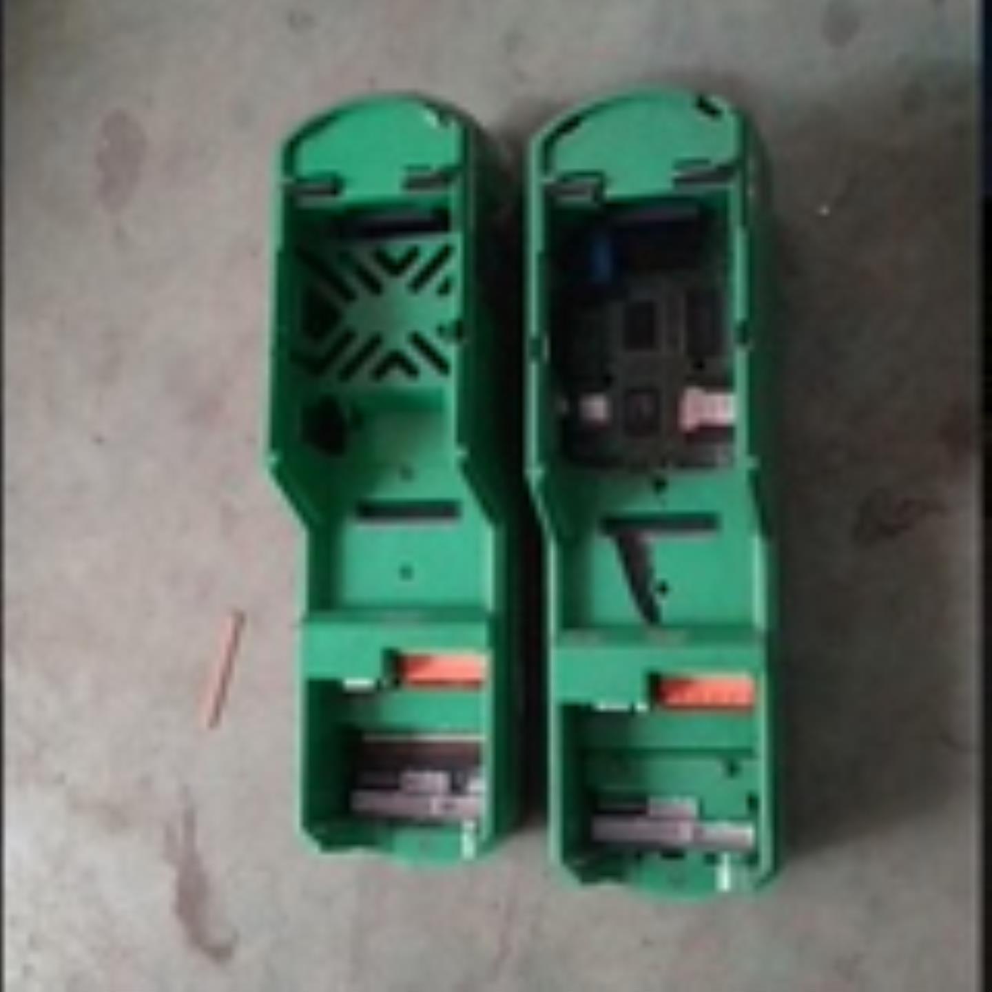 CT变频器 UNIDRIVE SIZE5  外壳破损 议价  1145-1BA02-0CA1