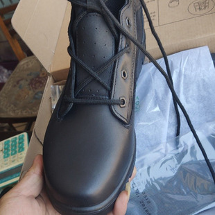 黑色工作靴男皮靴户外防水登山靴沙莫靴铜扣防撞骑车靴子