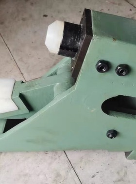 MQ1450开式中心架1350B加大跟刀架托架100到250上海外圆磨床配件