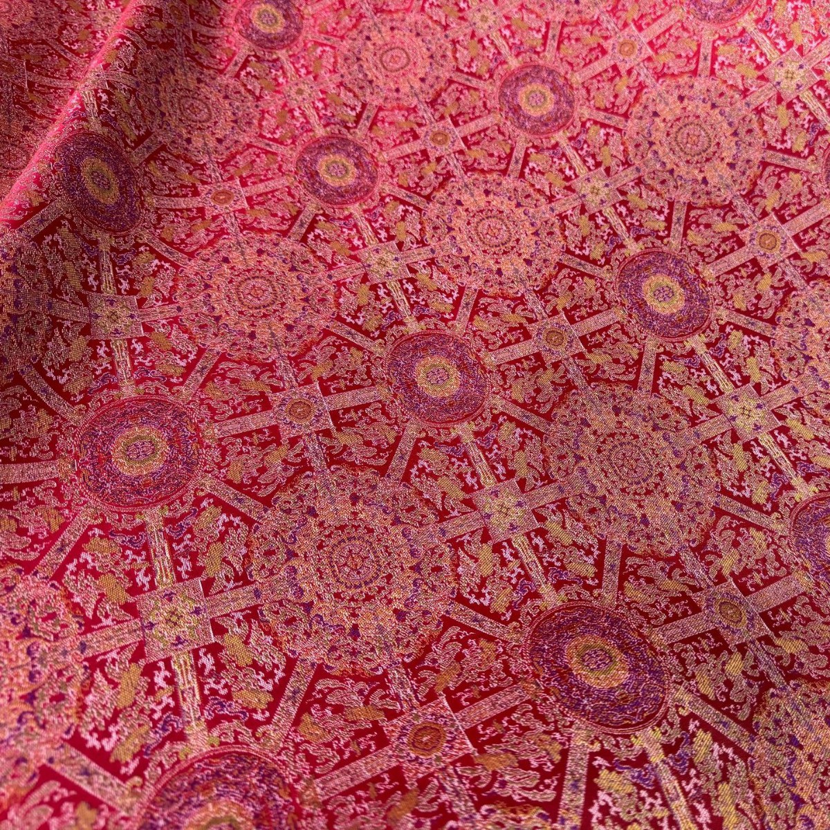 八达纹彩鳞仿宋锦织锦缎提花面料 复古国风服装面料旗袍马甲批发