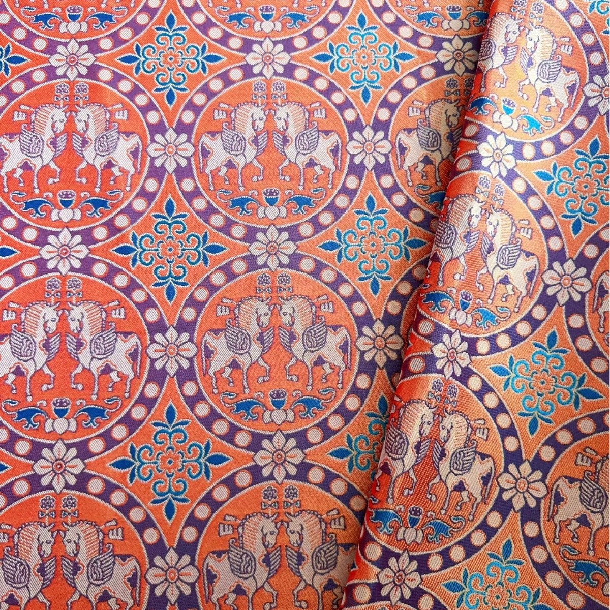 仿蜀锦人丝混纺提花面料 民族风古风马甲旗袍马面裙箱包抱枕茶席