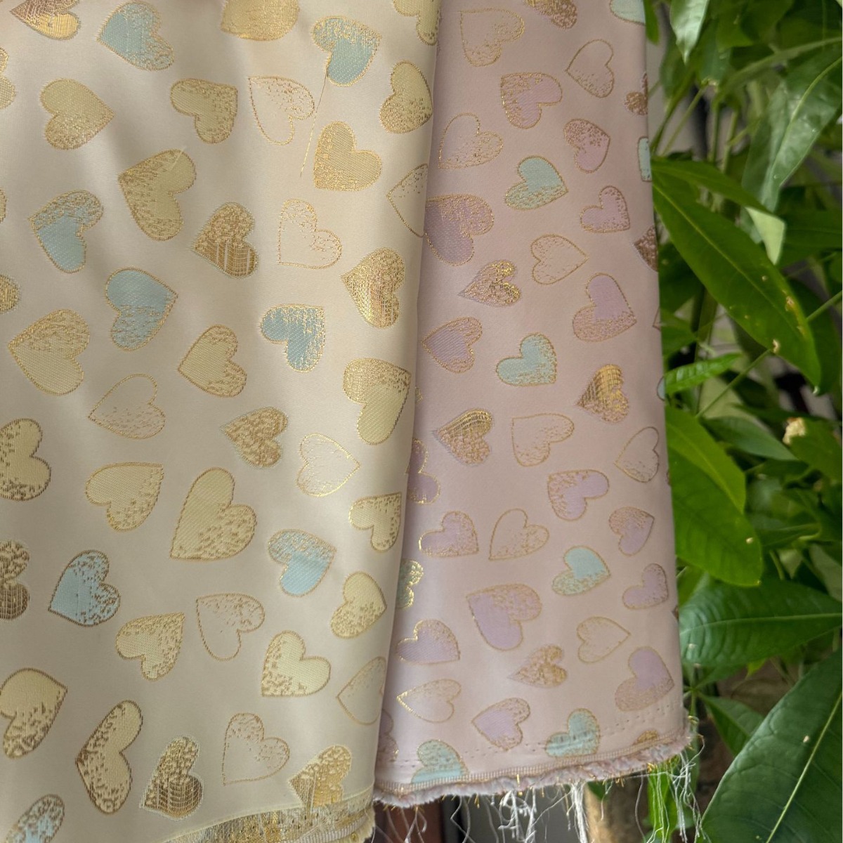 色织爱心提花国风面料 新中式服装面料童装女装马甲箱包桌布