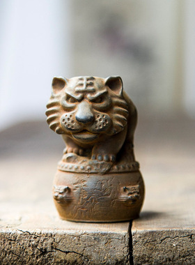 创意国风乖萌可爱生肖老虎摆件手把件胖虎新年桌面装饰纯手工摆件