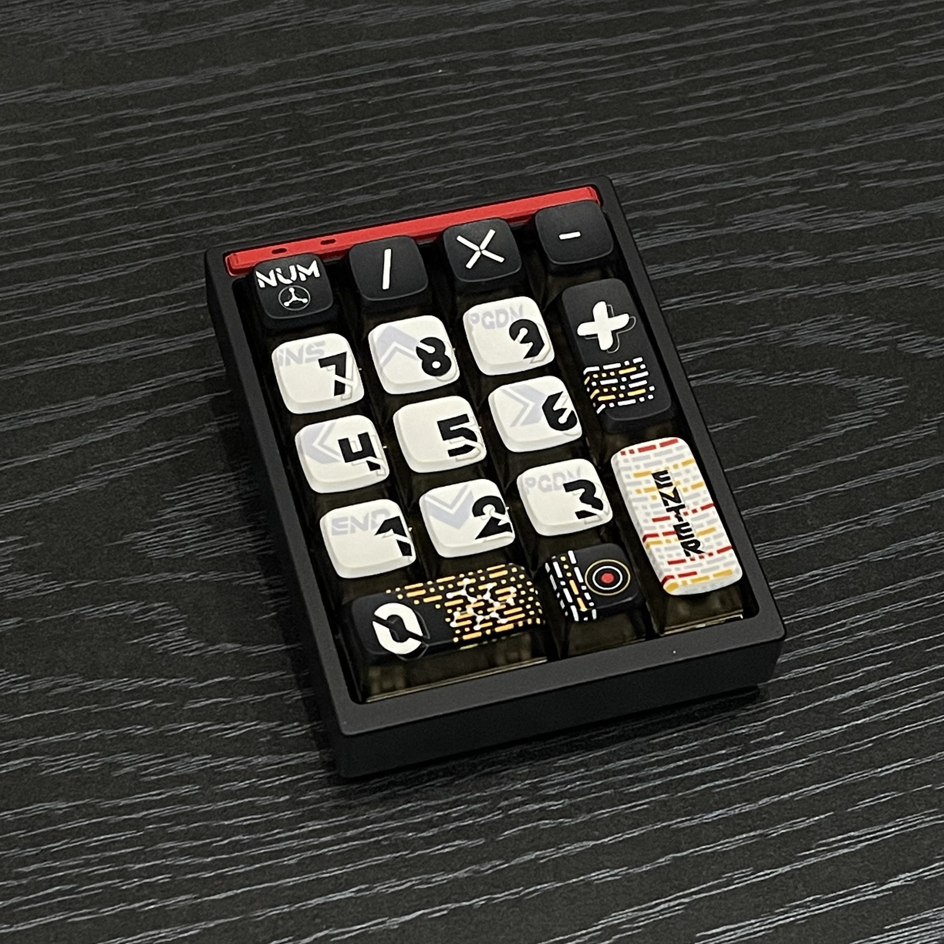 K17MAX金属小键盘客制化无线蓝牙三模PAD数字蜜蜂68配wooting60