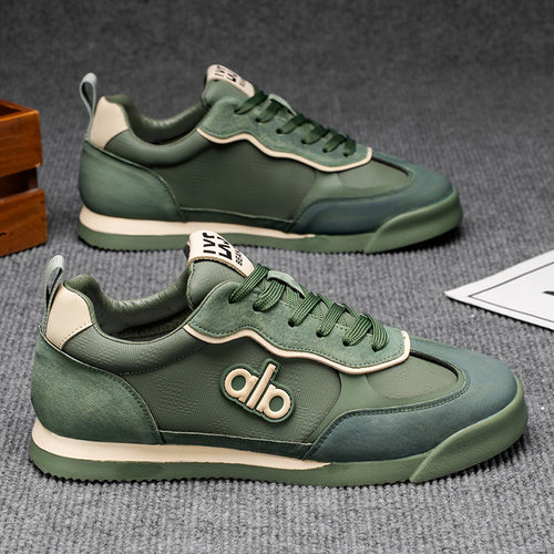 欧洲站男鞋冬季轻便防滑阿甘鞋休闲运动绿色板鞋男士皮面小众潮鞋