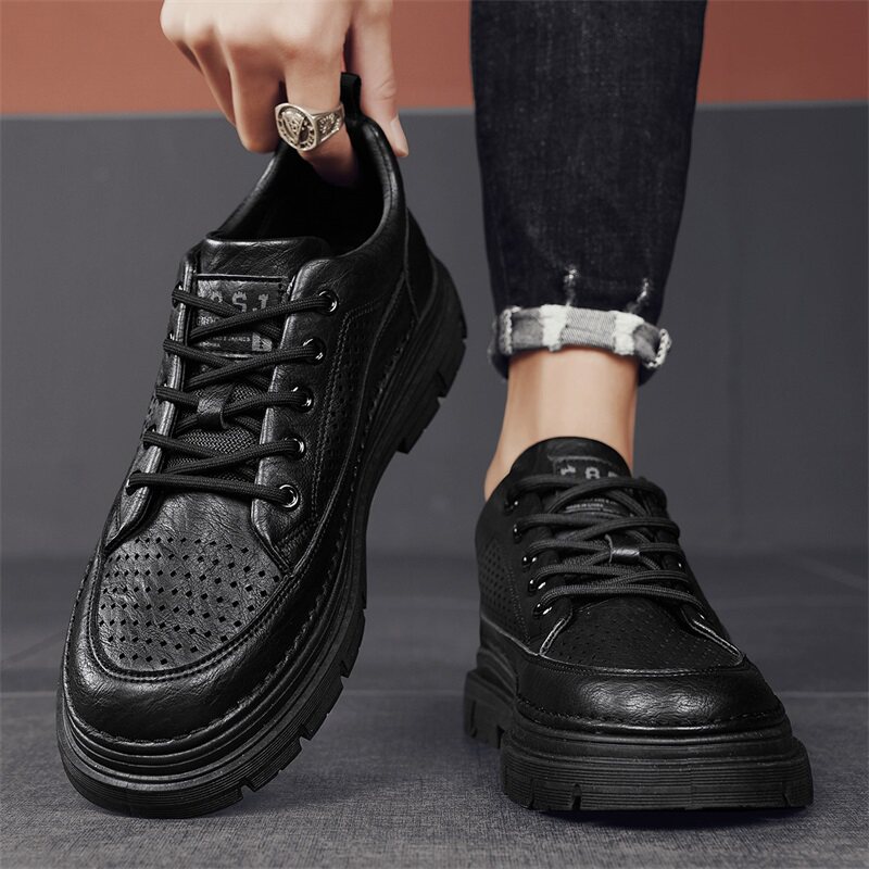 男鞋春季2026新款休闲板鞋商务黑色皮鞋防水防滑厚底工作马丁潮鞋