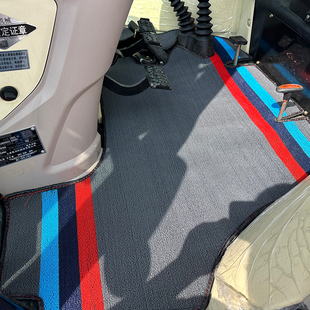 新雷沃欧豹M3004M2204M2104M2004M1804M1604M1404M1004拖拉机脚垫