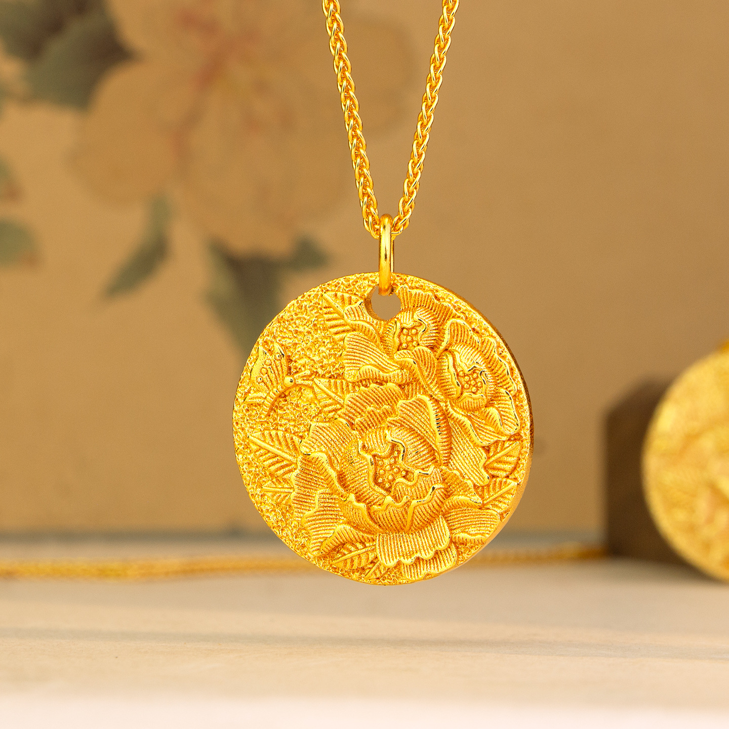 新款仿真黄金花丝浮雕牡丹项链女富贵满堂精致国风圆牌挂坠批发