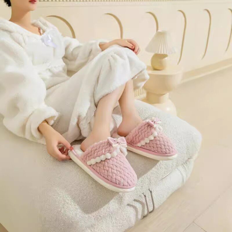 韩版秋冬家居保暖防滑厚底毛毛珍珠蝴蝶结两用穿棉拖鞋女生情侣潮