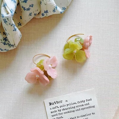 Margot手作耳饰女2025新款高级感花朵耳钉小众甜美适合春天的耳环