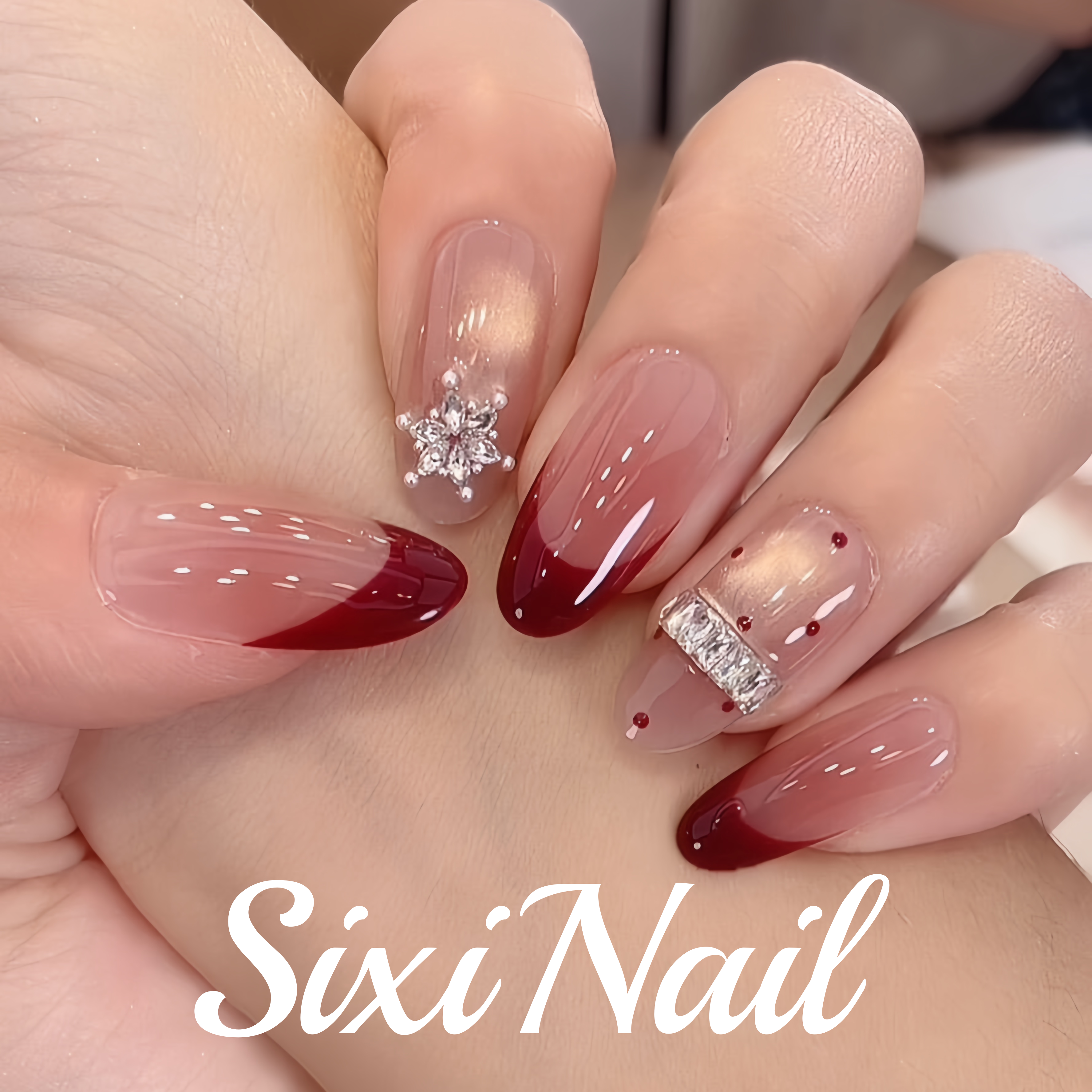 ins红法式猫眼新年款秋冬纯手工穿戴甲高级感显白美甲贴片假指甲,彩妆/香水/美妆工具,穿戴甲/甲片,淘宝优惠券,粉丝福利购,淘宝优惠卷