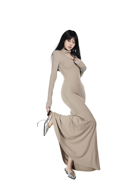 PEMPL·希腊慕斯 大U领收腰显瘦连衣裙女春修身百搭长裙子带围脖