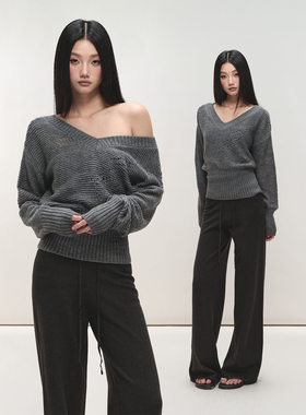 PEMPL亲肤弹力宽松灰色镂空羊毛上衣女V领露肩两穿慵懒风针织毛衣