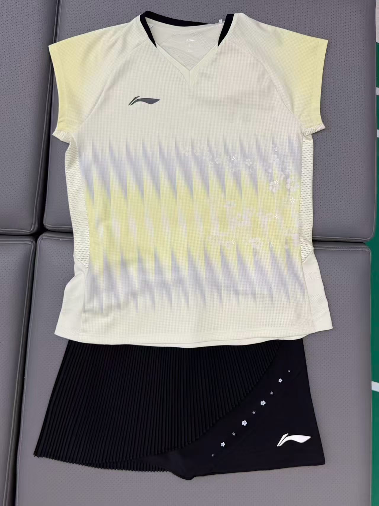 李宁正品 志田千阳大师赛大赛服裙羽毛球裙大赛服短裙速干百褶裙