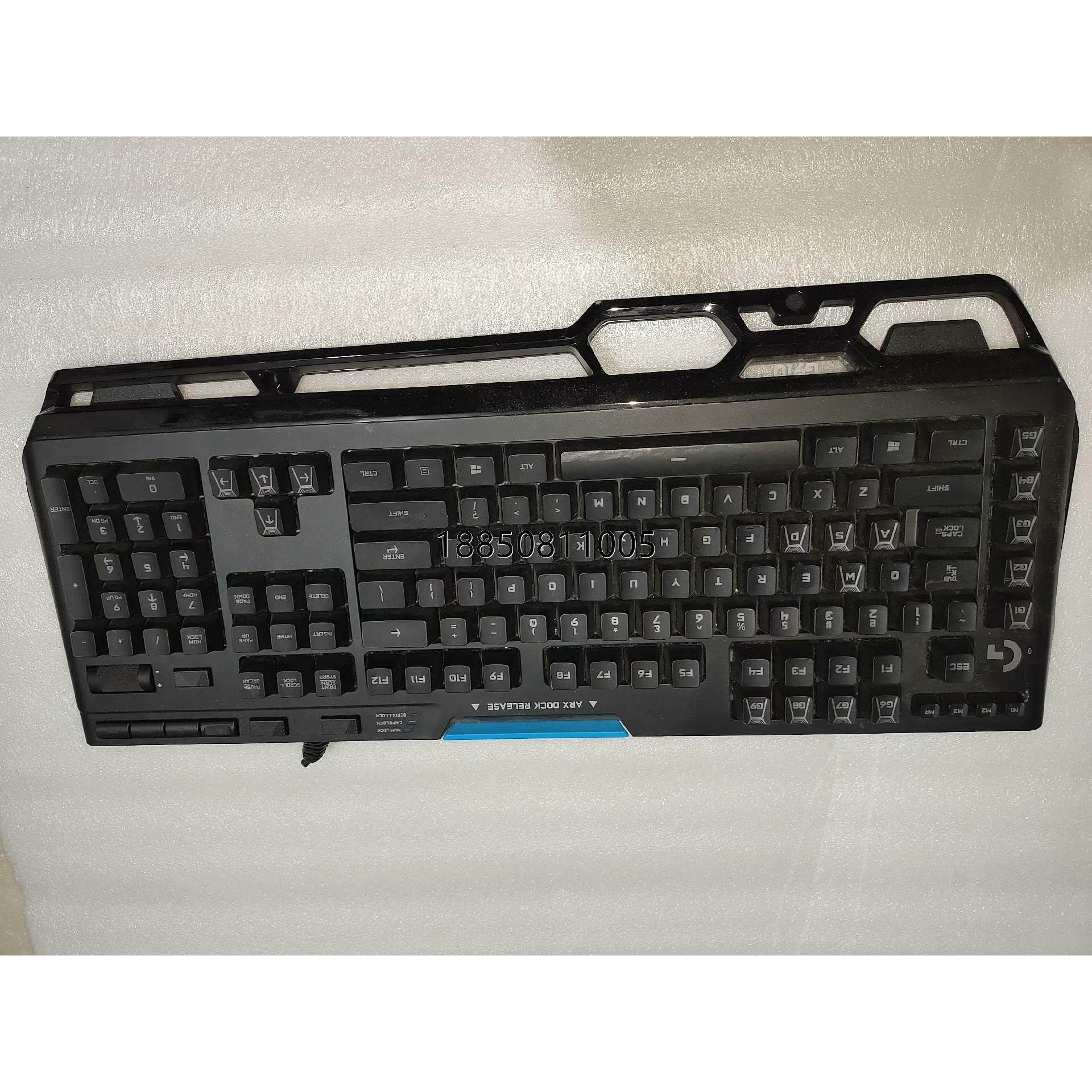 议价+罗技键盘：G910 成色新.线被人给剪断了.当配件卖.看好在