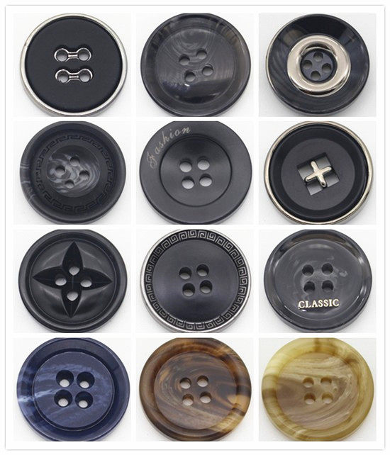 纽扣专卖黑色四眼西装毛衣