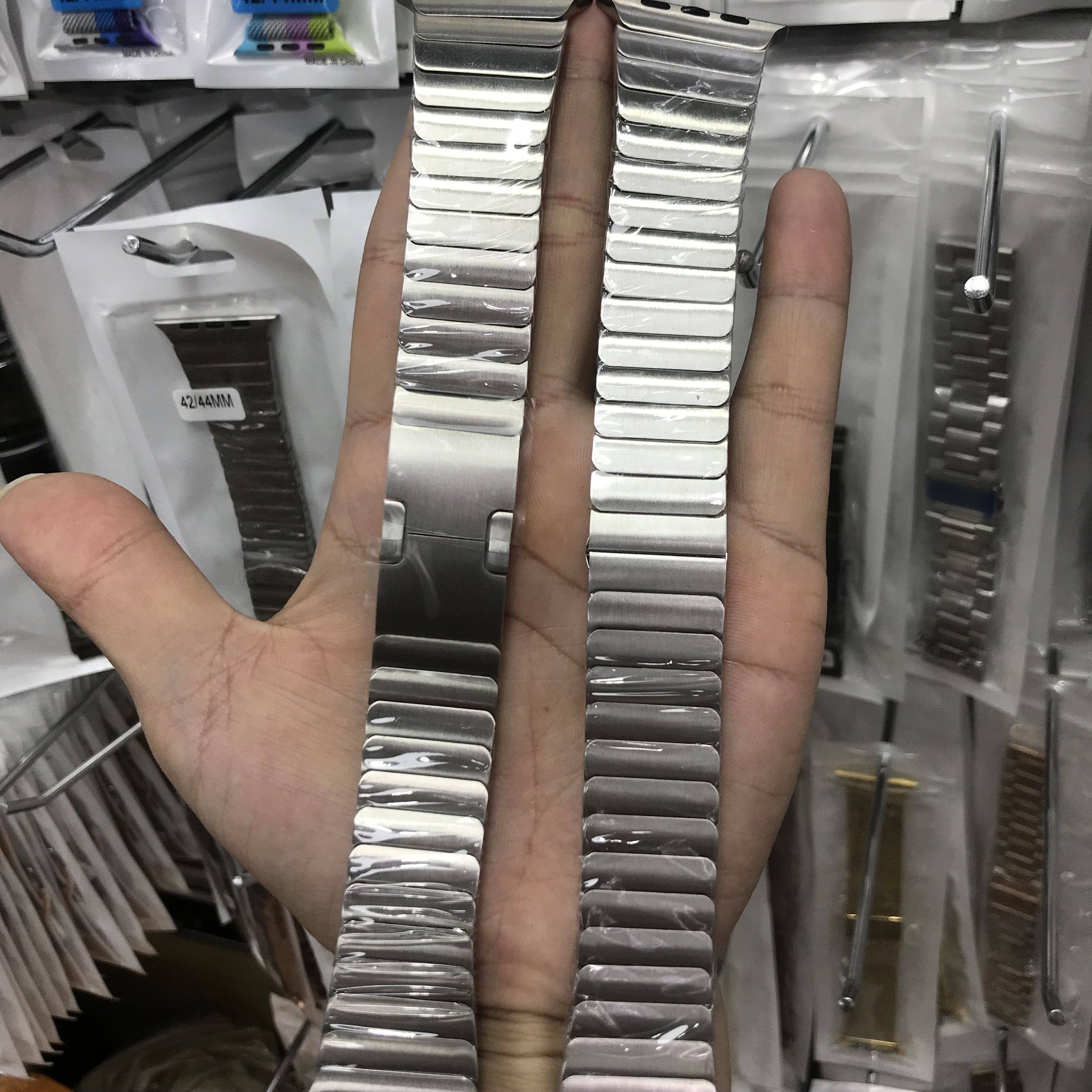 适用S9手表带Ultra4代applewatchs12s11高级精钢蝴蝶扣不锈钢通用