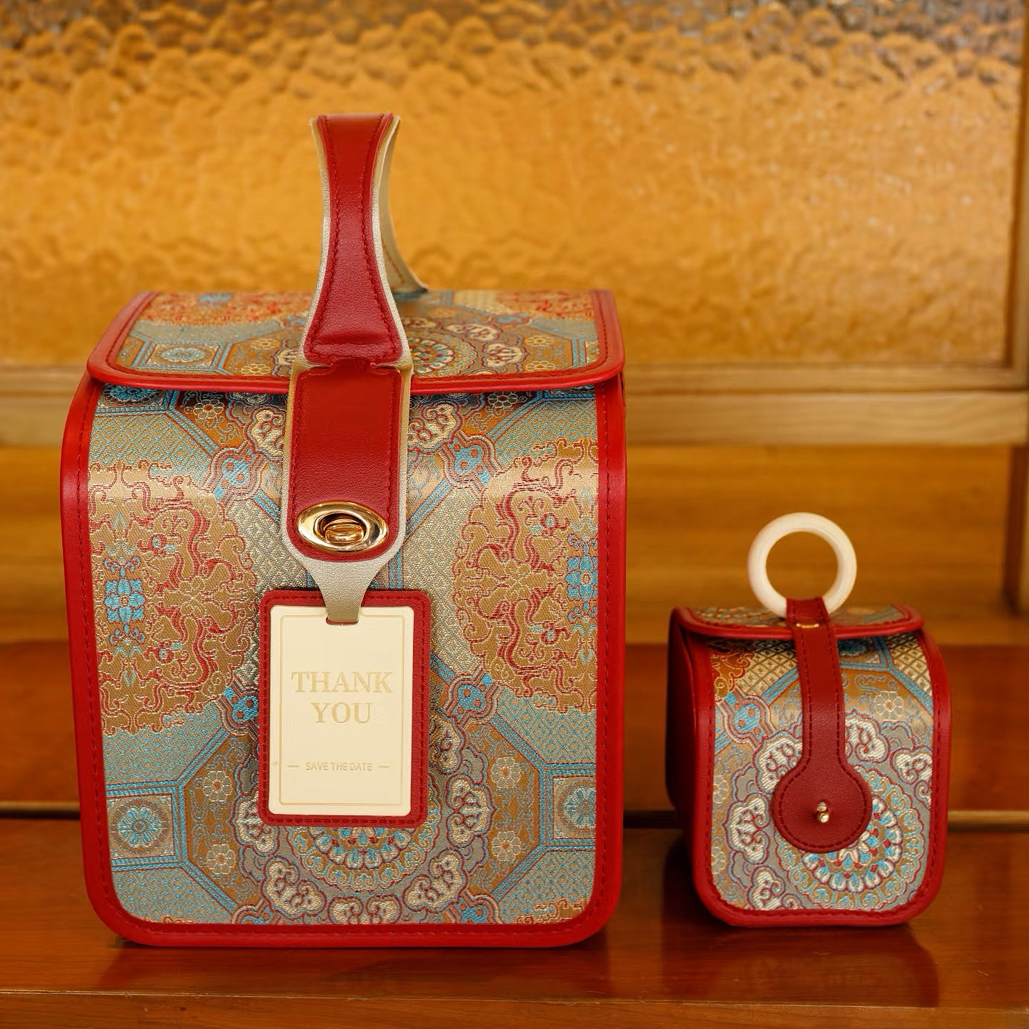 【宋韵】新中式锦缎喜糖盒手提皮质伴手礼盒结婚回礼高端免折叠