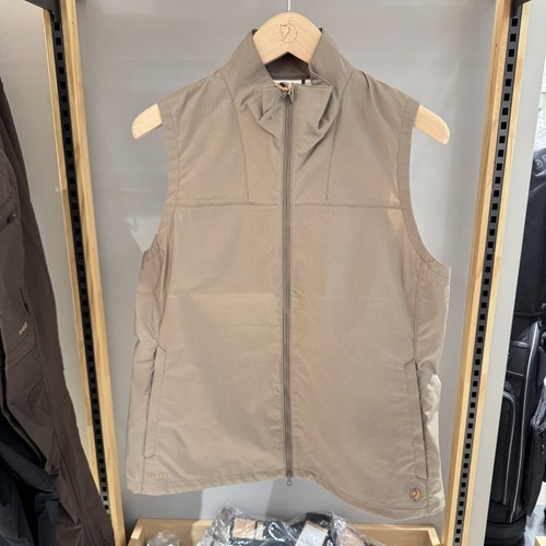 不退换全韩FJALLRAVEN韩国代购2026春女马夹 F261WVE02CT 6C26